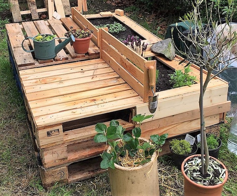 recycled pallets ideas (8)
